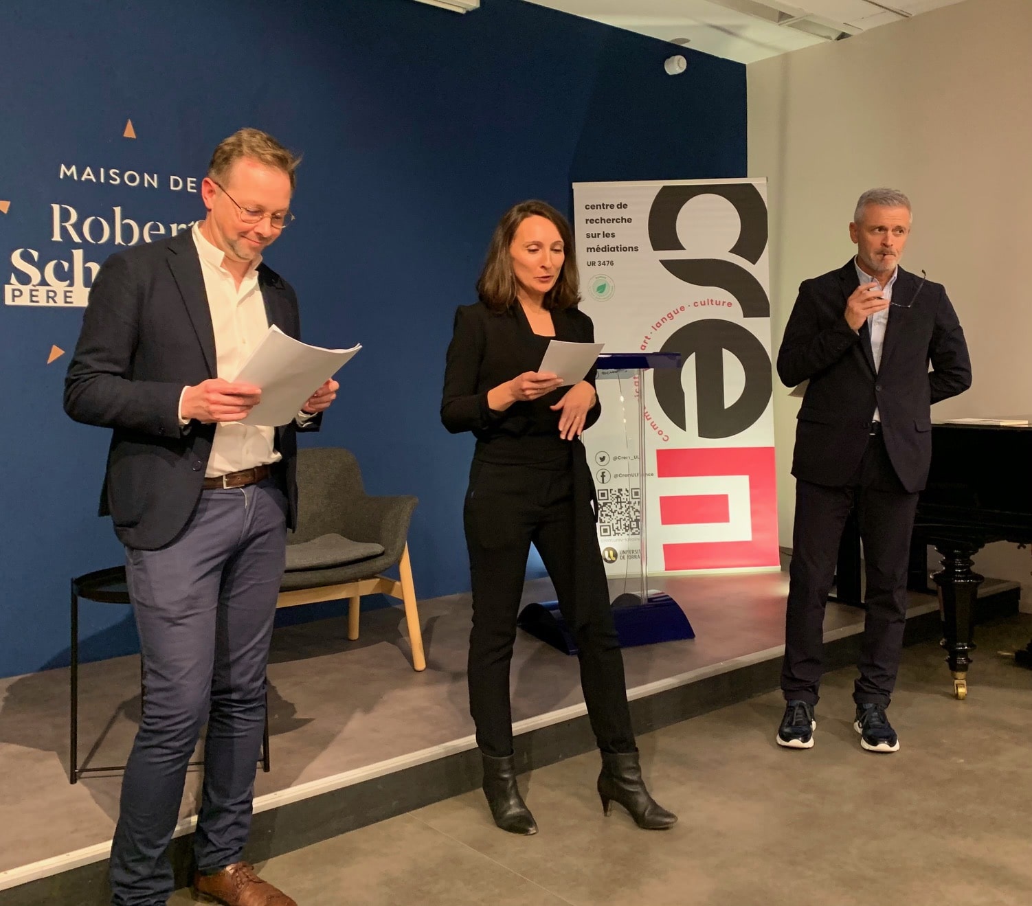 Audrey Alvès, avec les deux directeurs du département