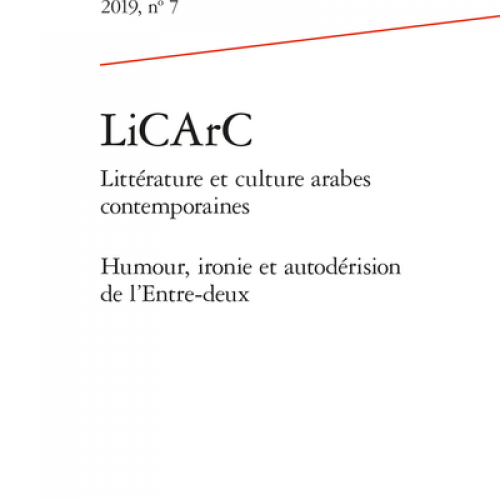 Couverture blanche avec une bande rouge. Le titre est écrit en noir
