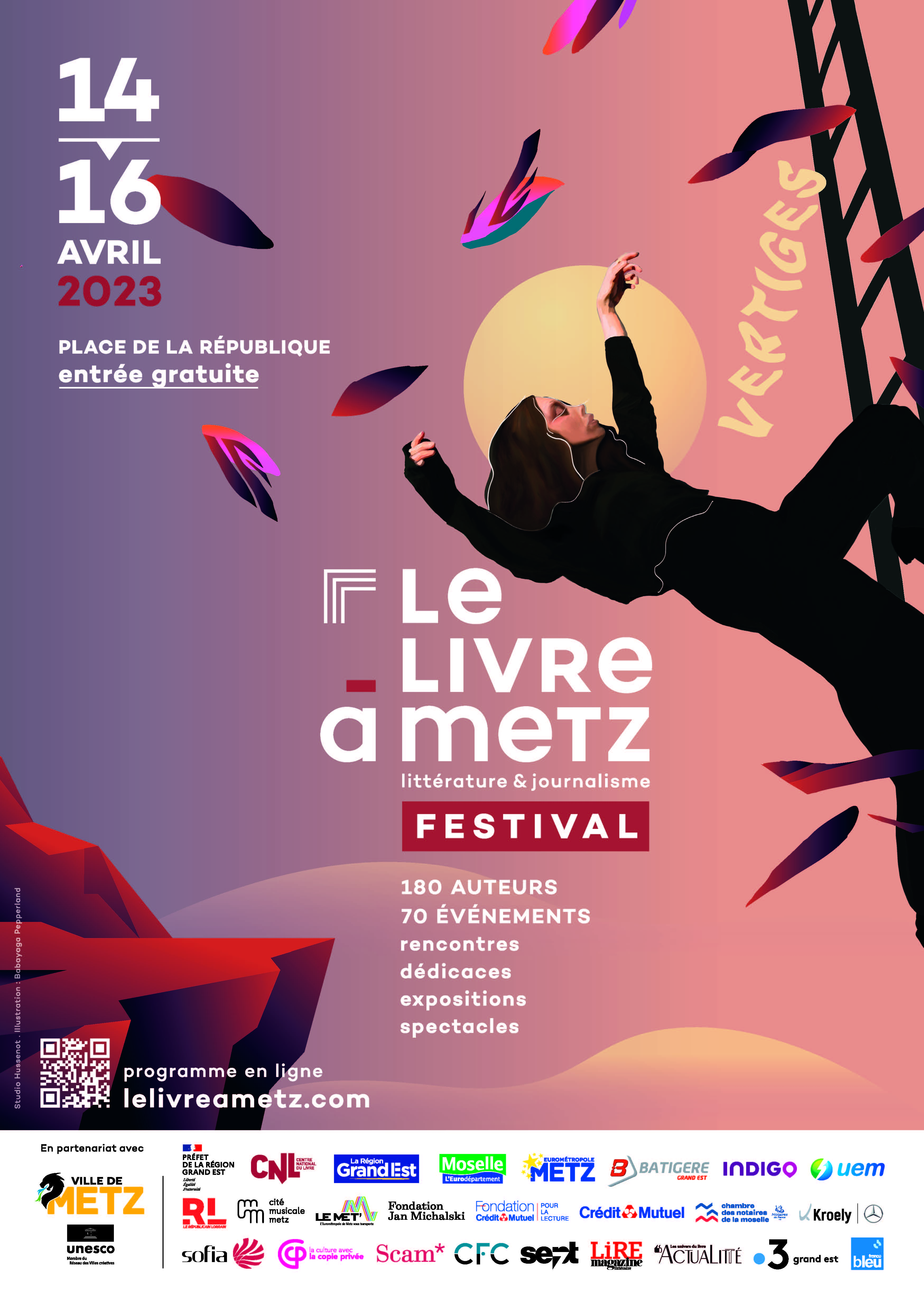 Affiche du Livre à Metz. Tons mauve dégardé rose avec une femme en noir qui monte sur une echelle mains en l'air. Sur l'échelle on y voit l'inscription « Vertige »